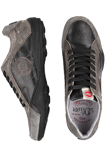 Sneaker