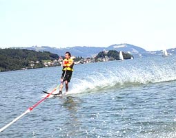 Wasserski fahren für bis zu 6 Personen